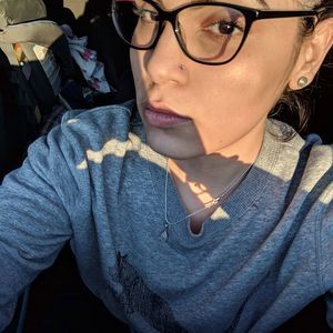 Meet your Posher, Marie